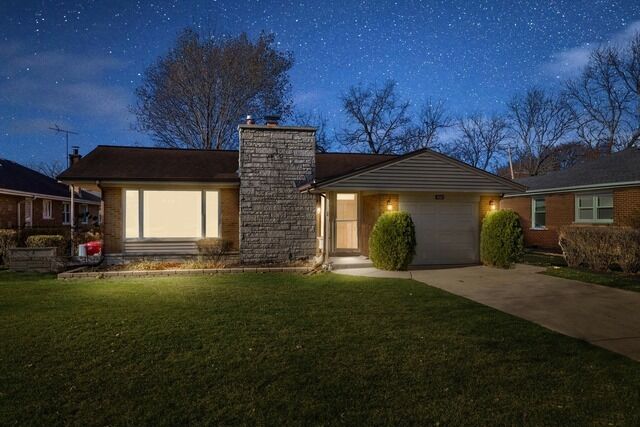 Property Photo:  402 S Na Wa Ta Avenue  IL 60056 
