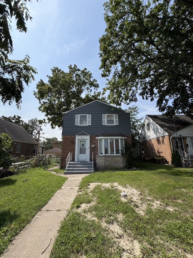 Property Photo: 1542 Kenilworth Drive IL 60409