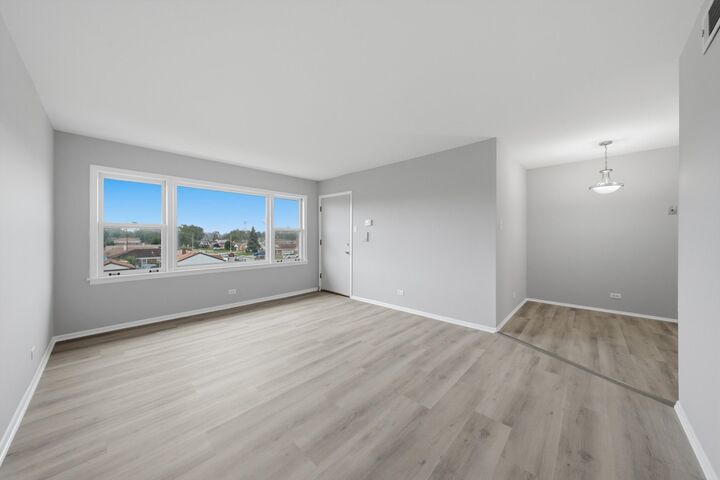 Property Photo: 3170 W Meadow Lane 23 IL 60803