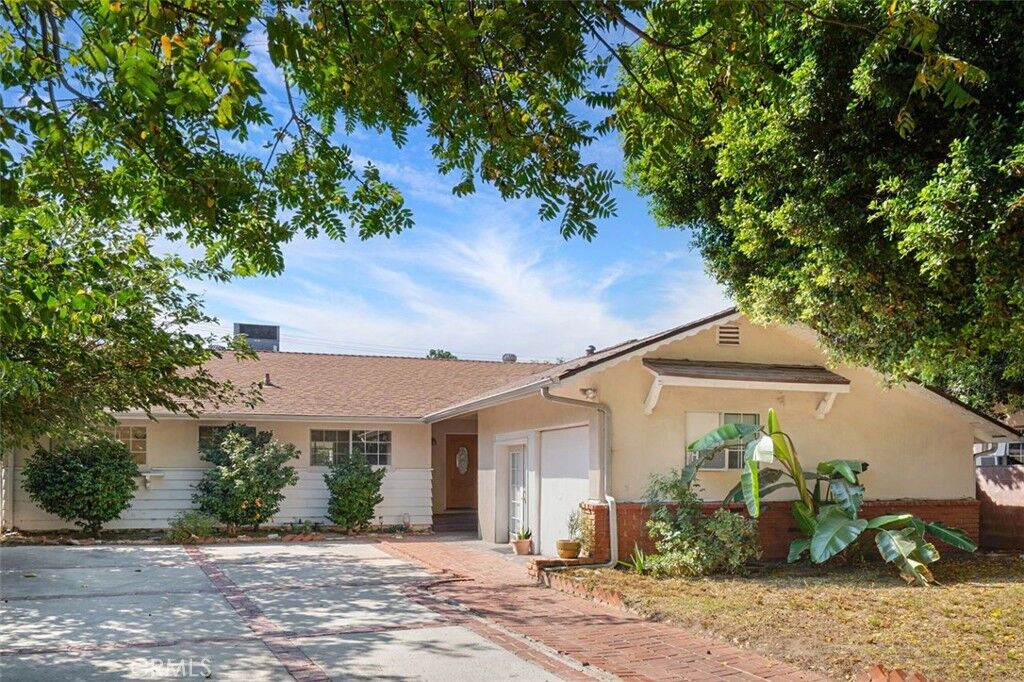 Property Photo: 14640 Limedale Street CA 91402