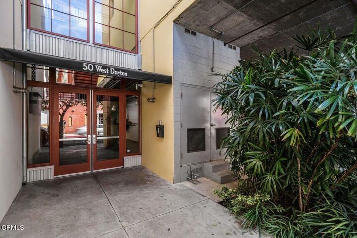 Property Photo:  50 W Dayton Street 209  CA 91105 