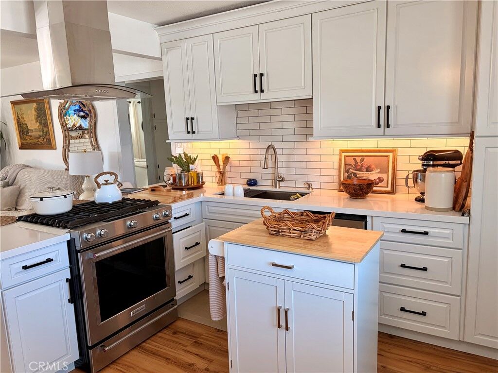 Property Photo:  1590 Manhattan  CA 93433 