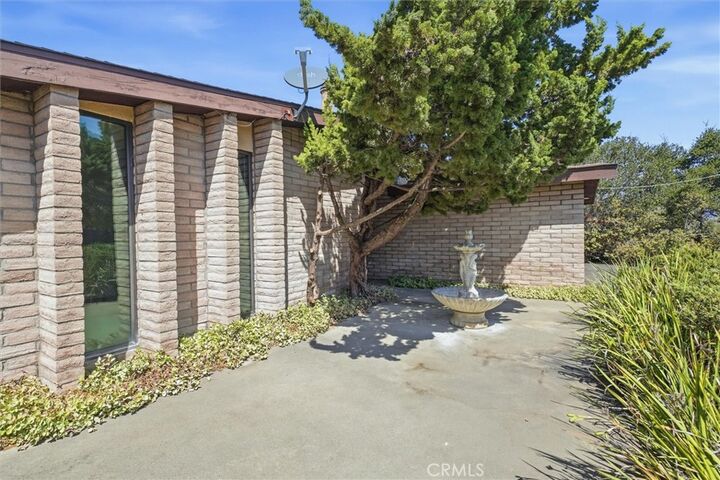 Property Photo:  1160 Bayview Heights Drive  CA 93402 