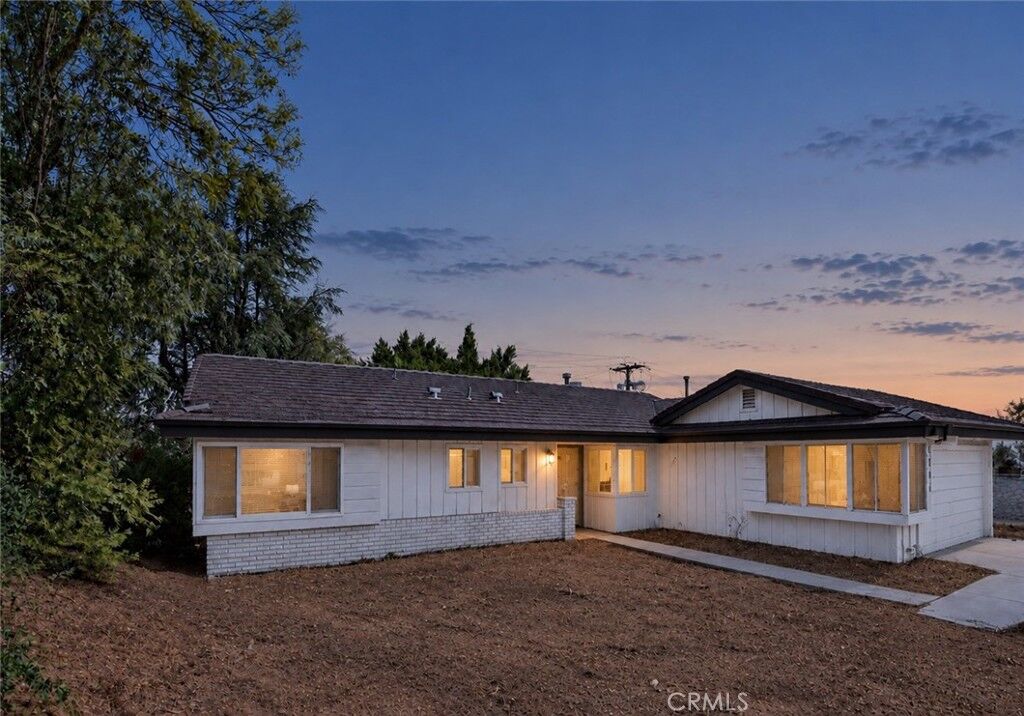 Property Photo:  6301 Avenue De Palma  CA 92509 