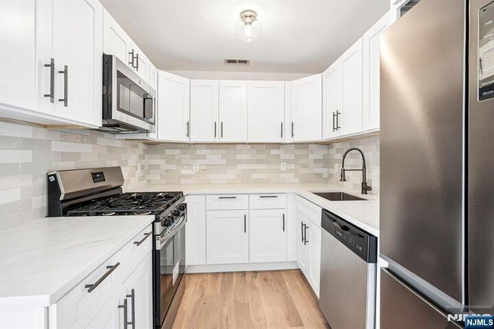 Property Photo: 300 Schuyler Avenue 16 NJ 07032