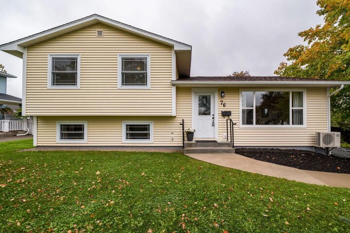 Property Photo:  76 Appletree Lane  NS B4N 3Y6 