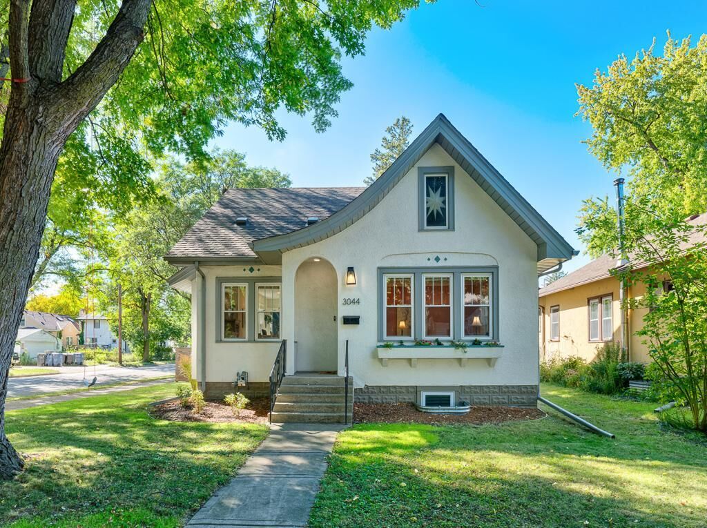 Property Photo:  3044 37th Avenue S  MN 55406 