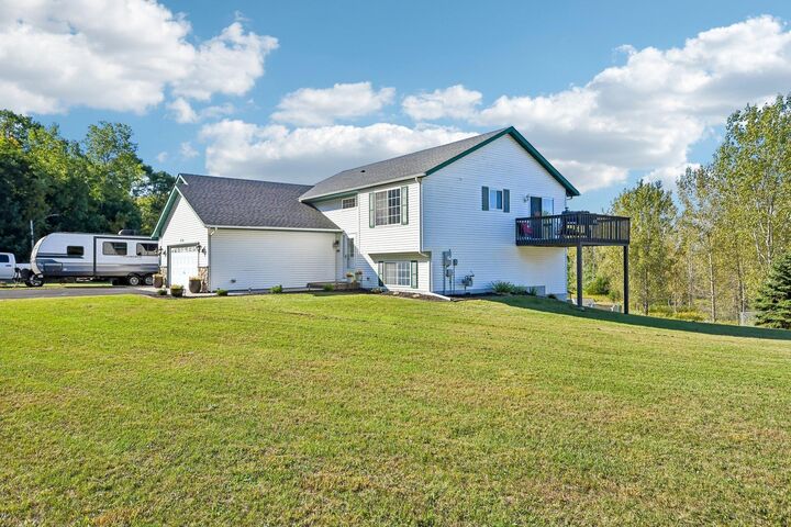 Property Photo:  414 Roosevelt Drive  WI 54009 