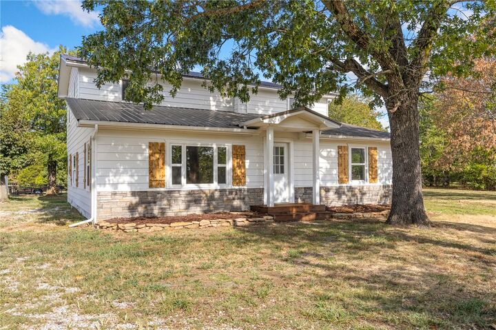 Property Photo:  8020 Orchard Point  AR 72601 