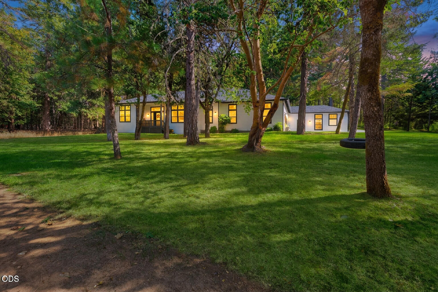 Property Photo: 495 Sugar Pine Drive OR 97532