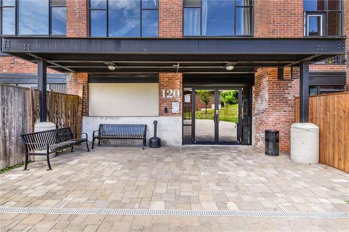 Property Photo:  120 Mansion Street 105  ON N2H 0A1 
