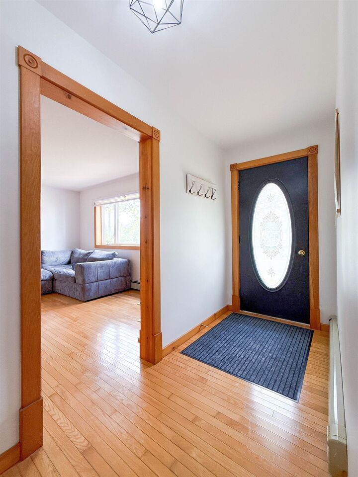 Property Photo:  68 Parkview Drive  PE C1E 5X5 