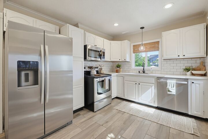 Property Photo:  49 Katherine Rd  MA 02180 