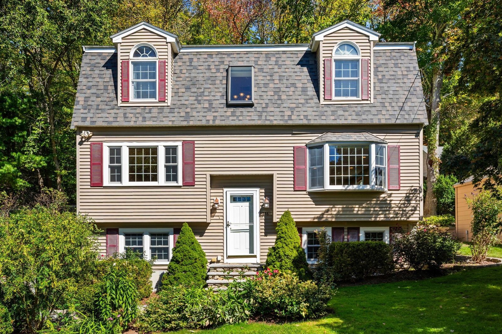 Property Photo: 236 Sherburne Ave MA 01879