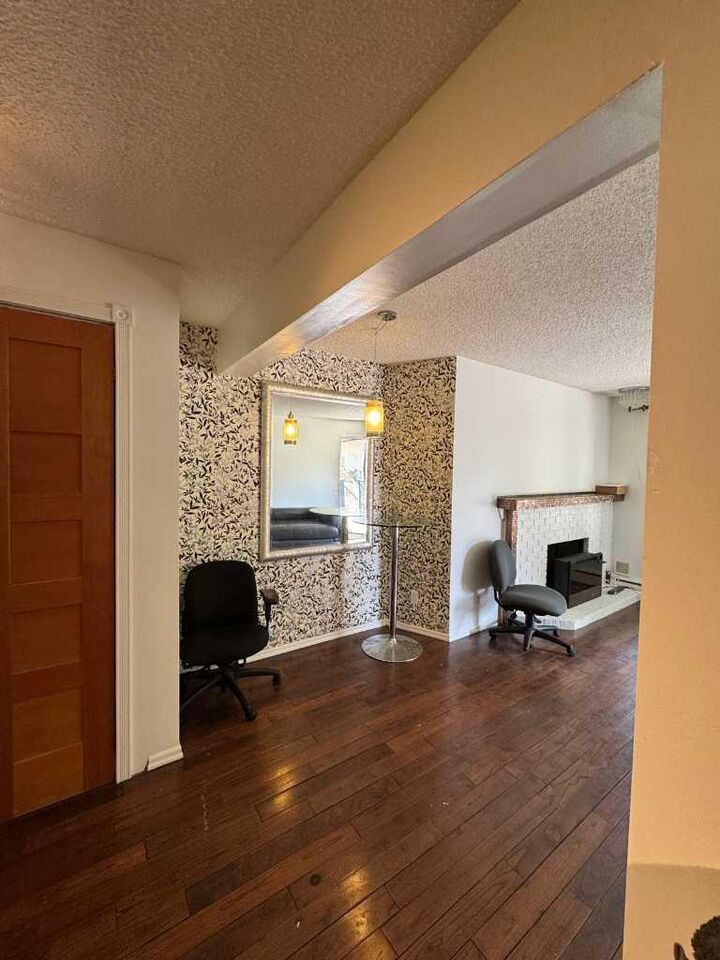 Property Photo:  1605 16 Avenue SW 207  AB T3C 1A2 