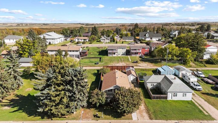 Property Photo:  5018 48 Street  AB T0B 4C0 