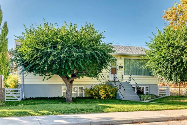 Photo de la propriété: 435 51 Avenue AB T2V 0A2