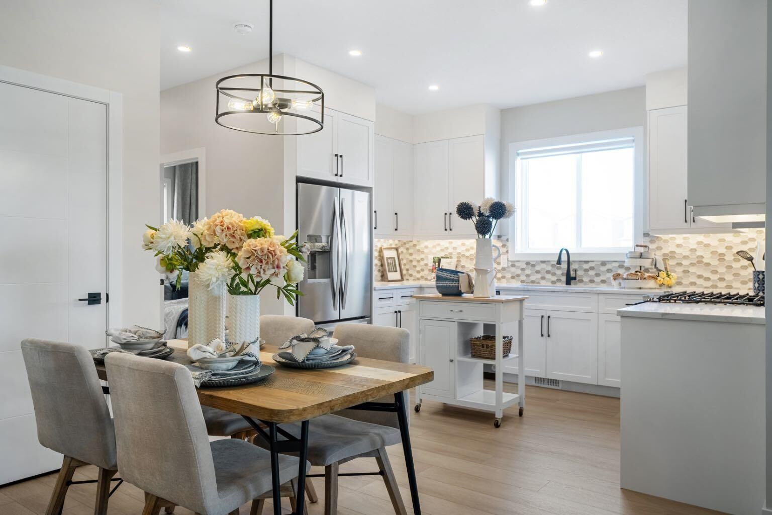 Property Photo:  8432 Homestead Avenue NE  AB T3J 5V3 