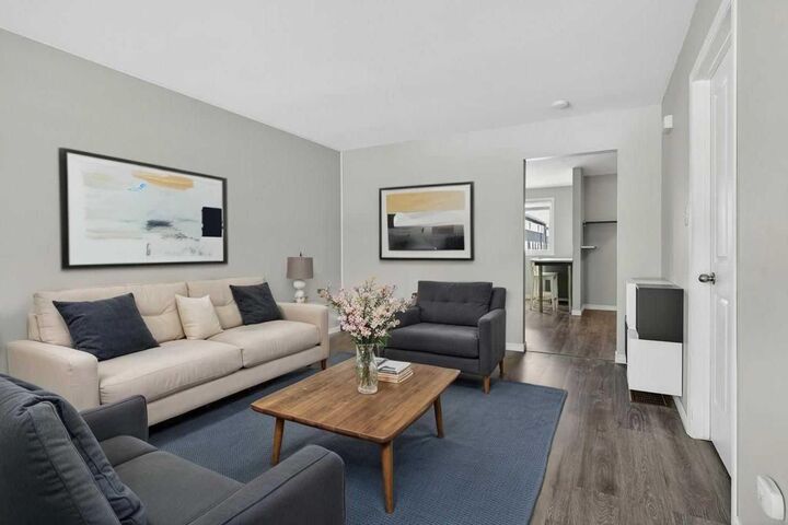 Property Photo:  2211 19 Street NE 303  AB T2E 4Y5 