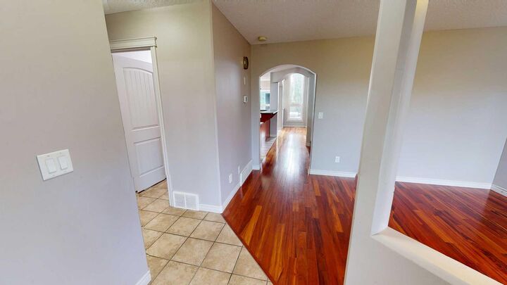 Property Photo:  1 Pinnacle Key  AB T8W 2V5 