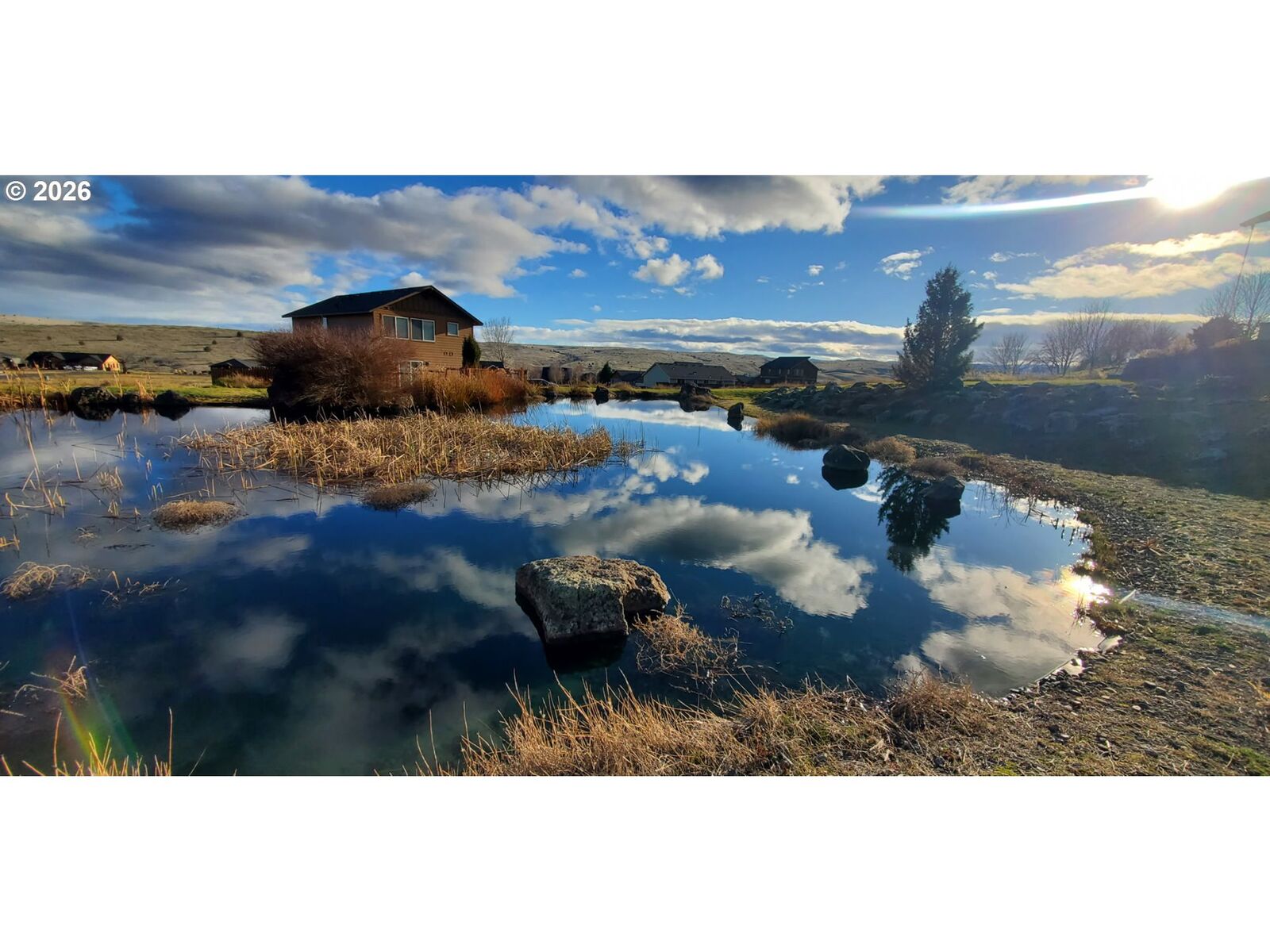 Property Photo: 419 Little Lake Rd OR 97037