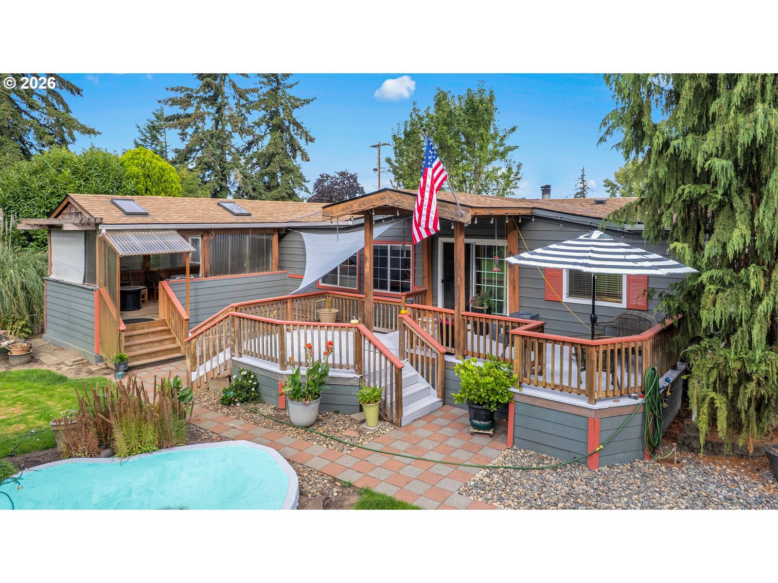 Property Photo: 11798 NE Carl Rd OR 97071