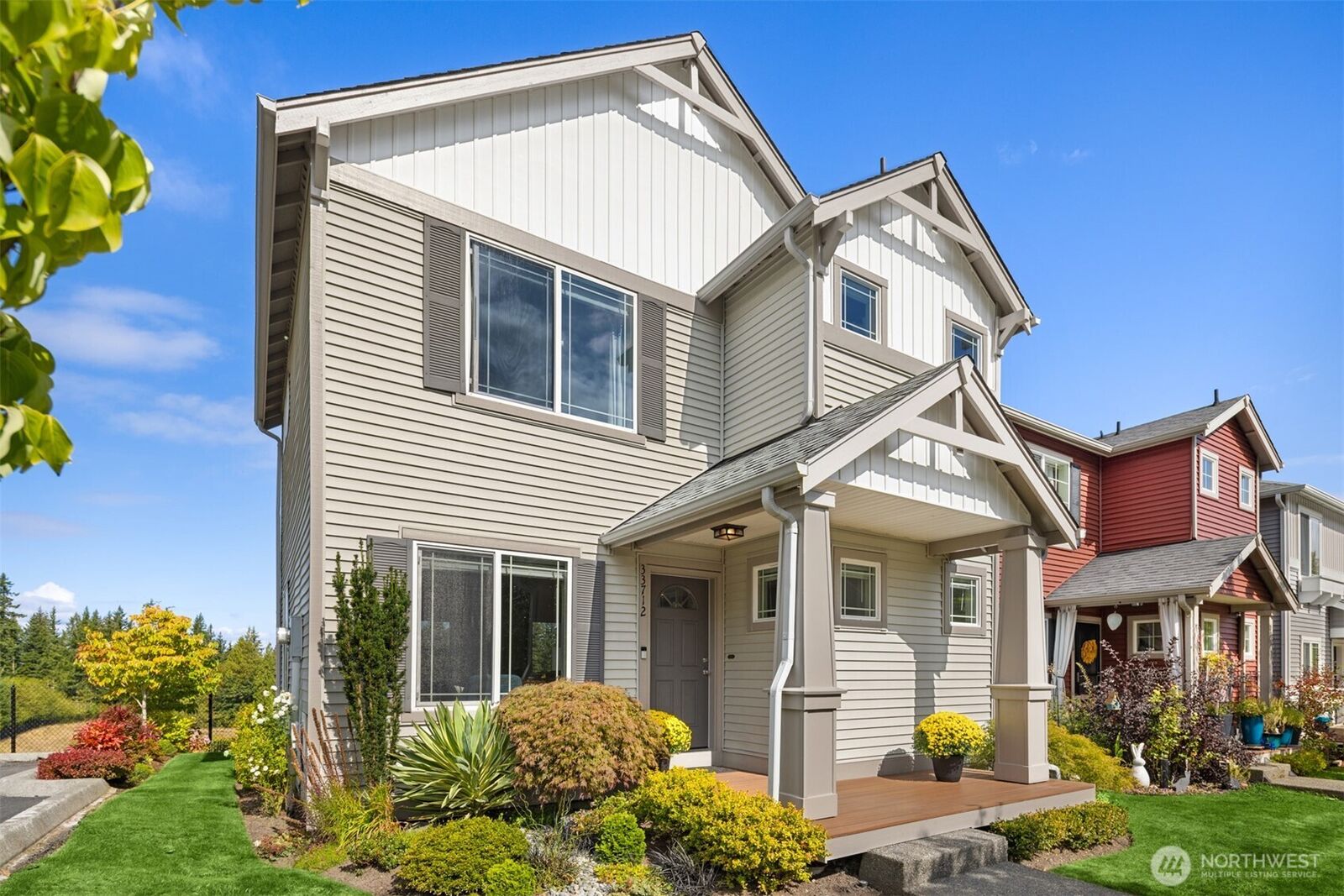 Property Photo: 33712 SE Gove Street 5 WA 98065