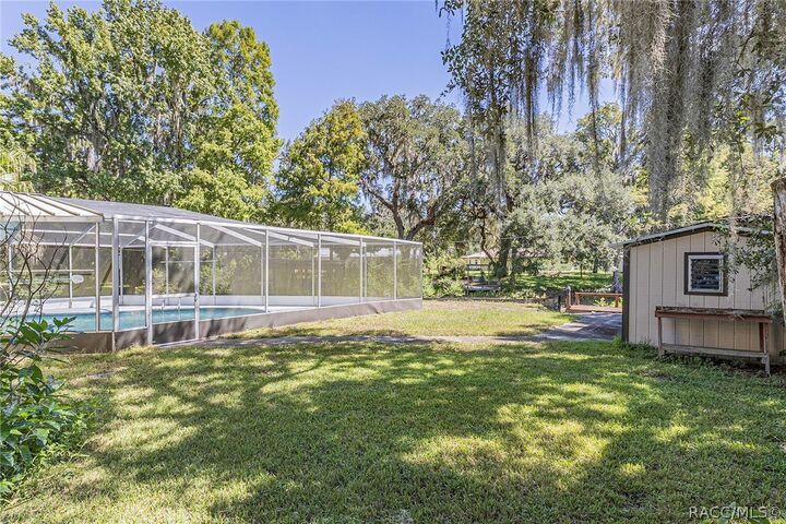 Property Photo:  1105 S Waterview Drive  FL 34450 