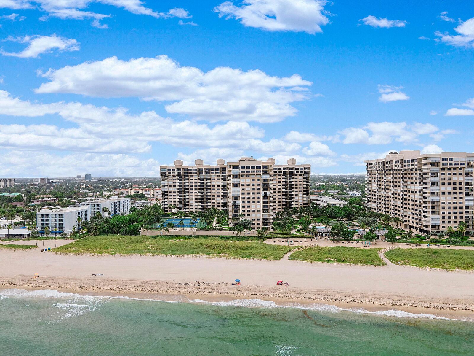 Property Photo: 4900 N Ocean Boulevard 1406 FL 33308