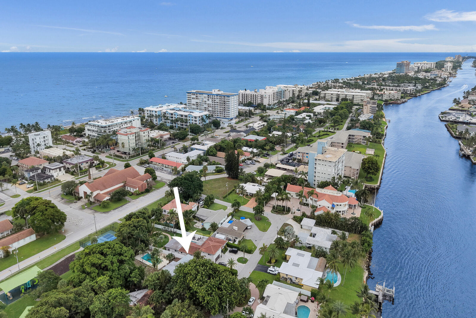Property Photo: 460 SE 18th Avenue FL 33441