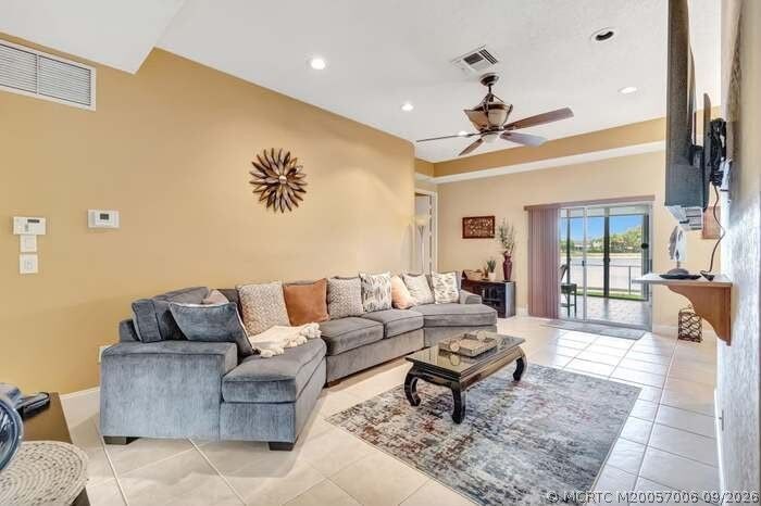 Property Photo:  5519 Pebble Brook Lane  FL 33472 