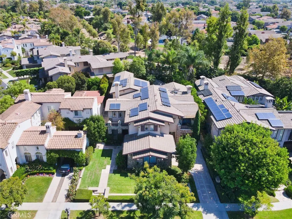 Property Photo:  32 Canyonwood  CA 92620 