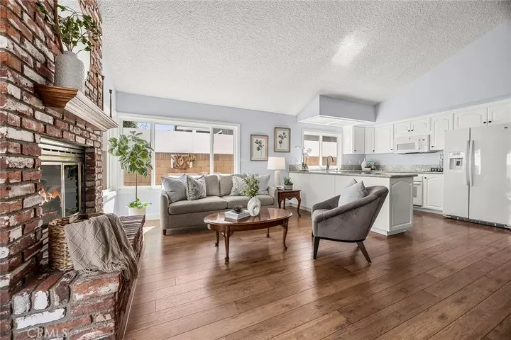 Property Photo:  11360 Providencia  CA 90630 