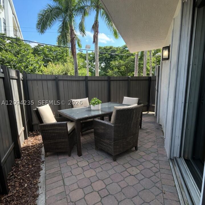 Property Photo:  1918 Brickell Ave 101  FL 33129 