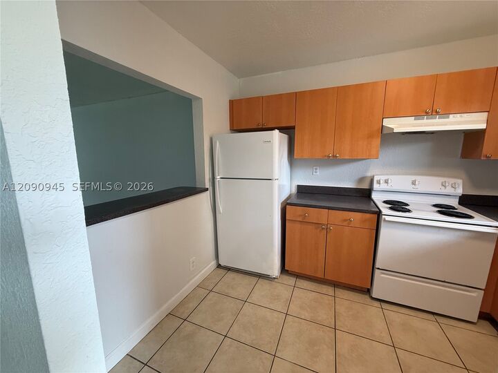 Property Photo: 4865 NW 9th Dr 4865 FL 33317