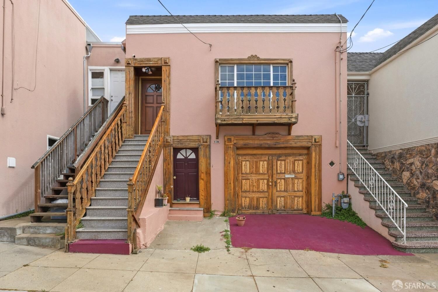 Property Photo:  411 Vienna Street  CA 94112 
