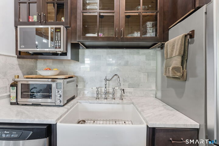 Property Photo:  222 Williams Street East 228  CT 06033 