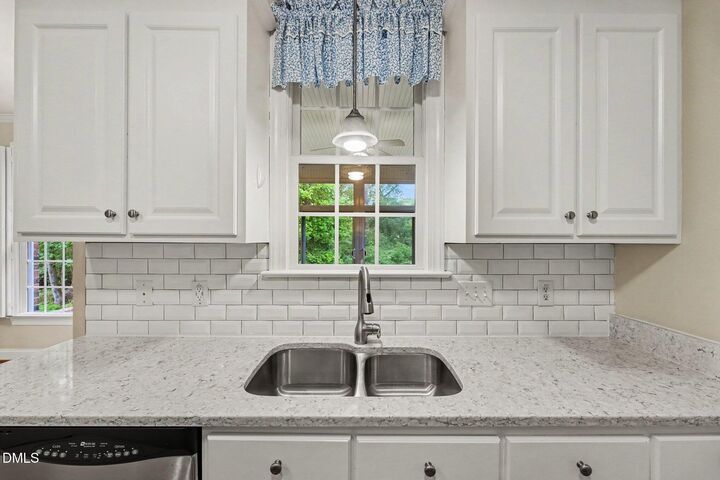 Property Photo:  1971 N Tansea Court  NC 27526 