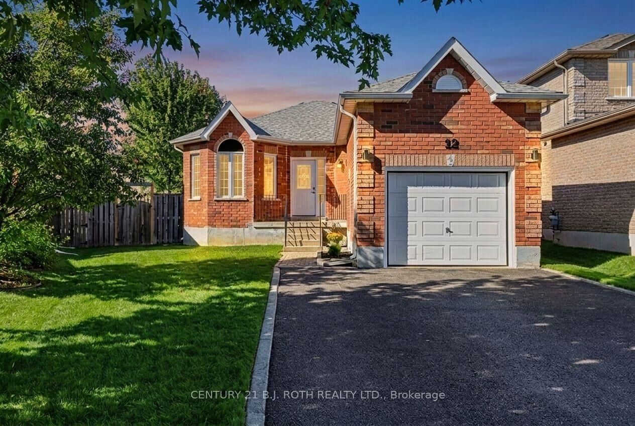 Property Photo:  12 Lamont Crescent  ON L4N 2G8 