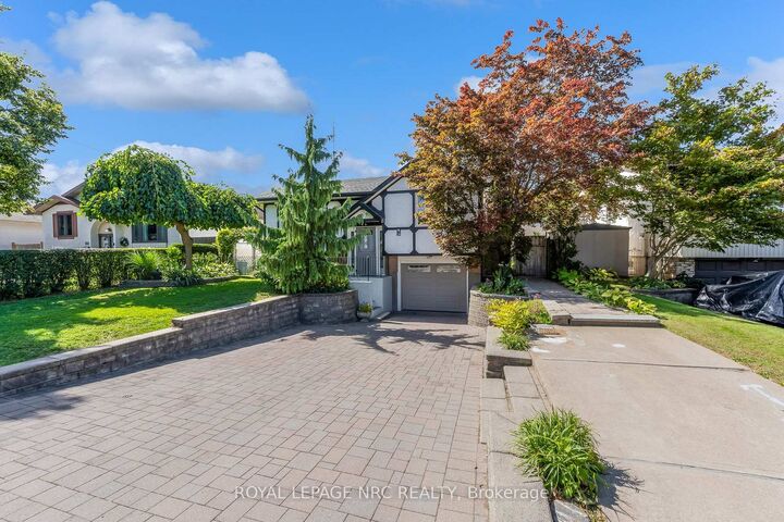 Property Photo: 481 Bunting Road ON L2M 6X1