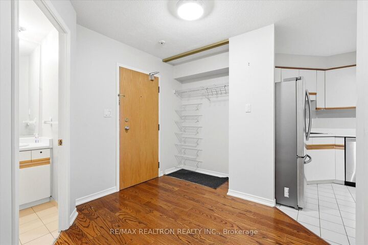 Photo de la propriété:  695 Richmond Street 1006  ON N6A 5M8 