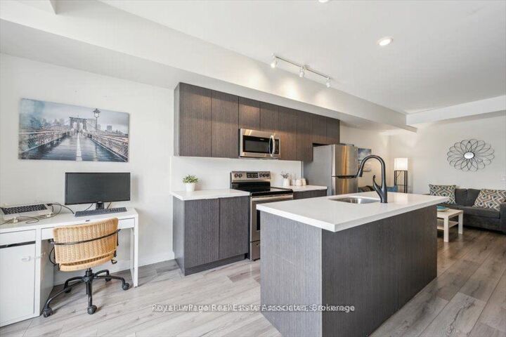 Property Photo: 3058 Sixth Line 204 ON L6M 1P8