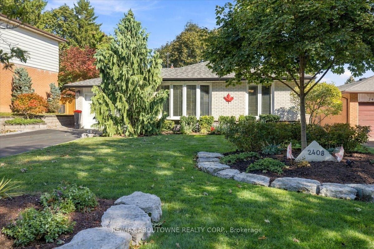 Property Photo: 2408 Hereford Crescent ON L7P 1X3