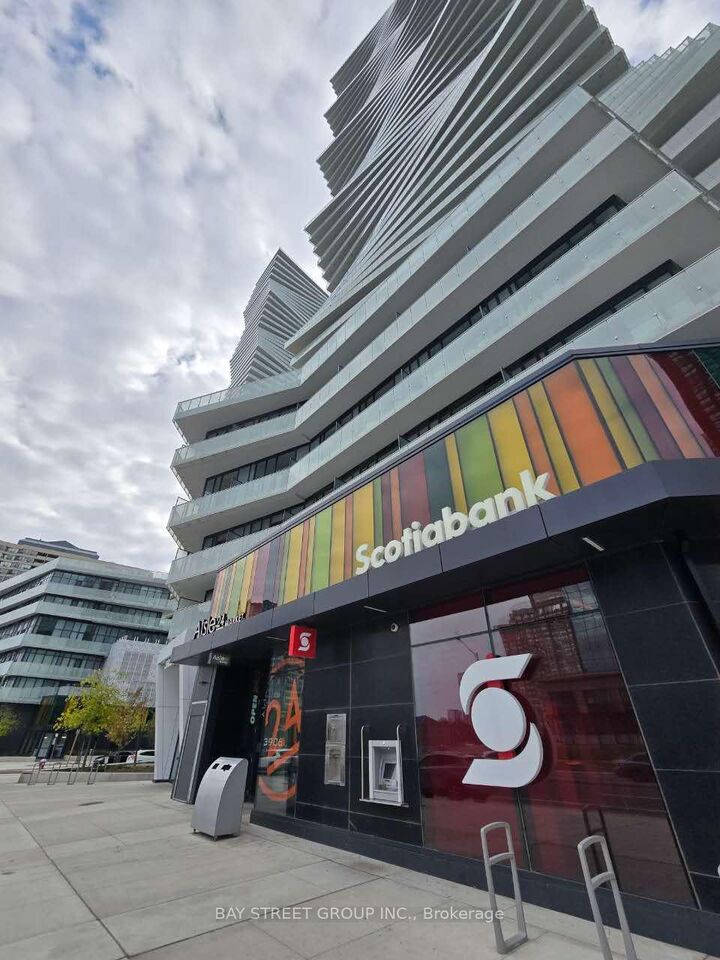 Property Photo:  3900 Confederation Parkway 3010  ON L5B 0M3 