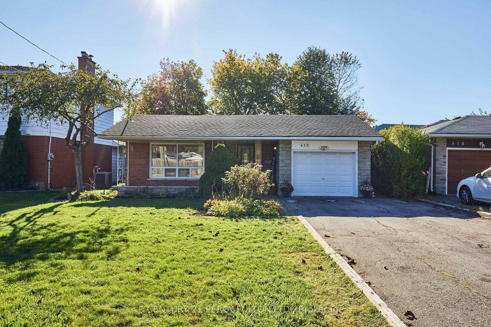 Property Photo:  412 Waverly Street N  ON L1J 5W3 