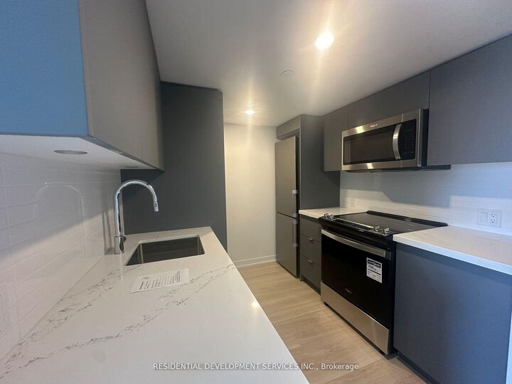 Property Photo:  500 Wilson Avenue 1207  ON M3H 0E5 