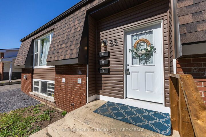 Photo de la propriété: 23 Huff Avenue ON K7N 1S5
