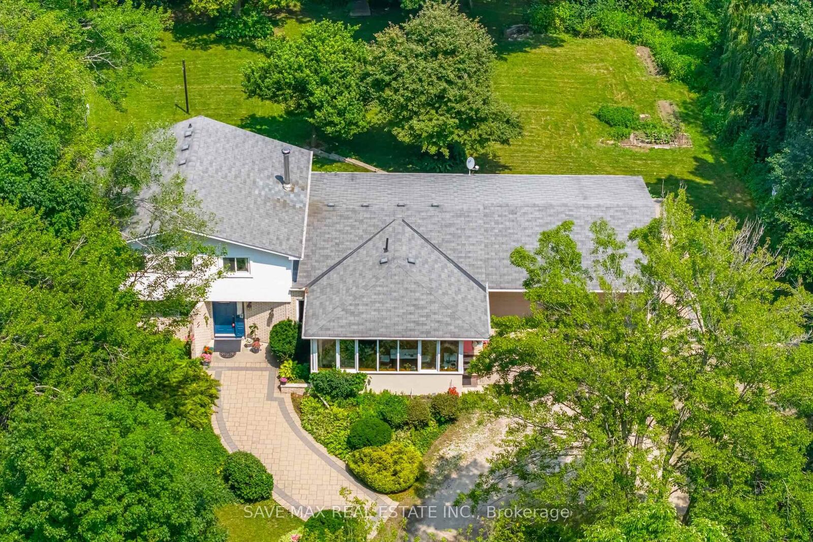 Photo de la propriété: 14411 Innis Lake Road ON L0N 1E0