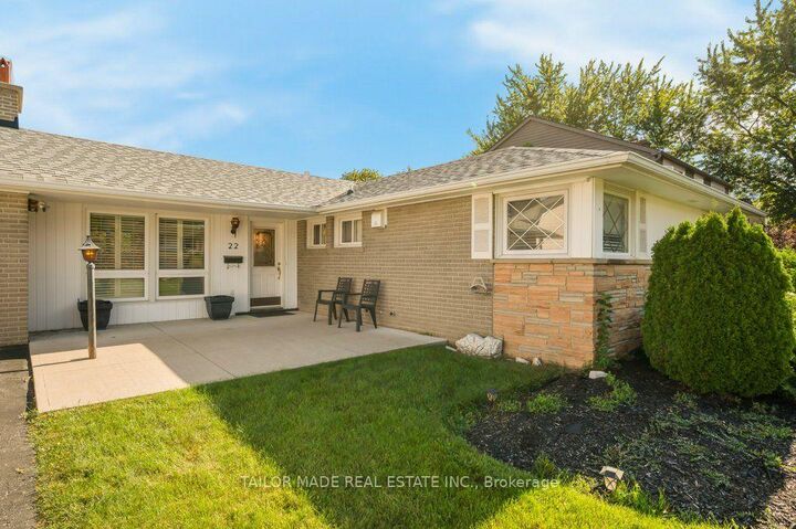 Property Photo:  22 Greystone Crescent  ON L6Y 2B3 