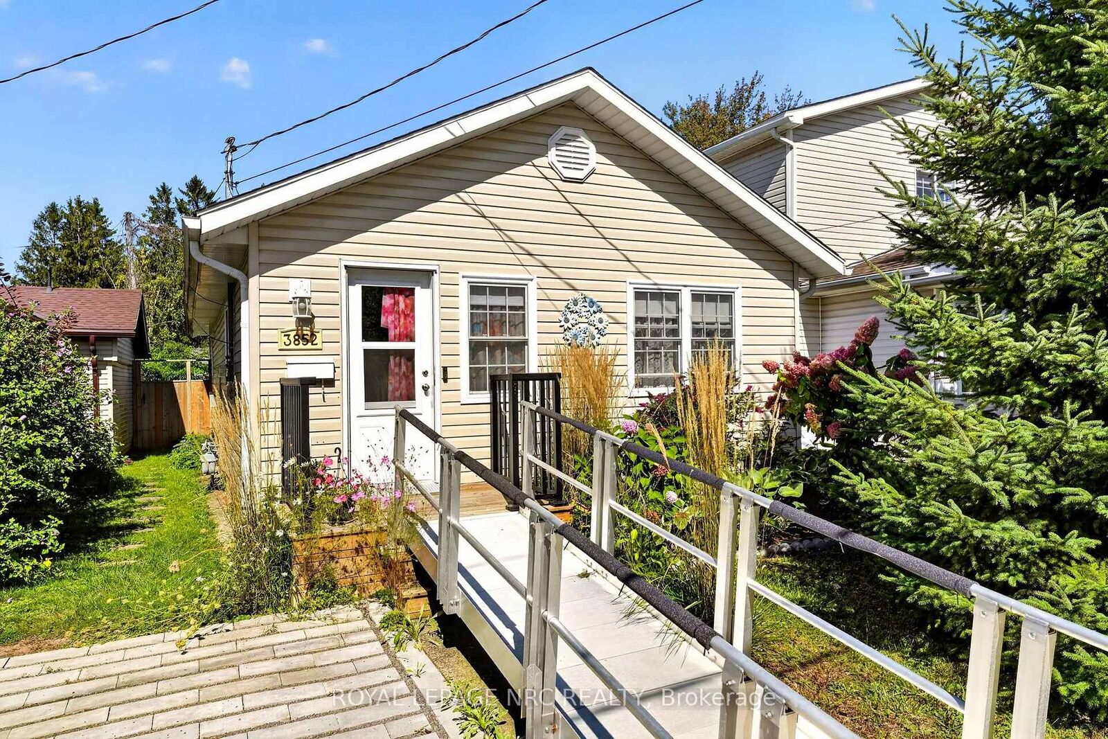 Property Photo:  3852 Mathewson Avenue  ON L0S 1B0 